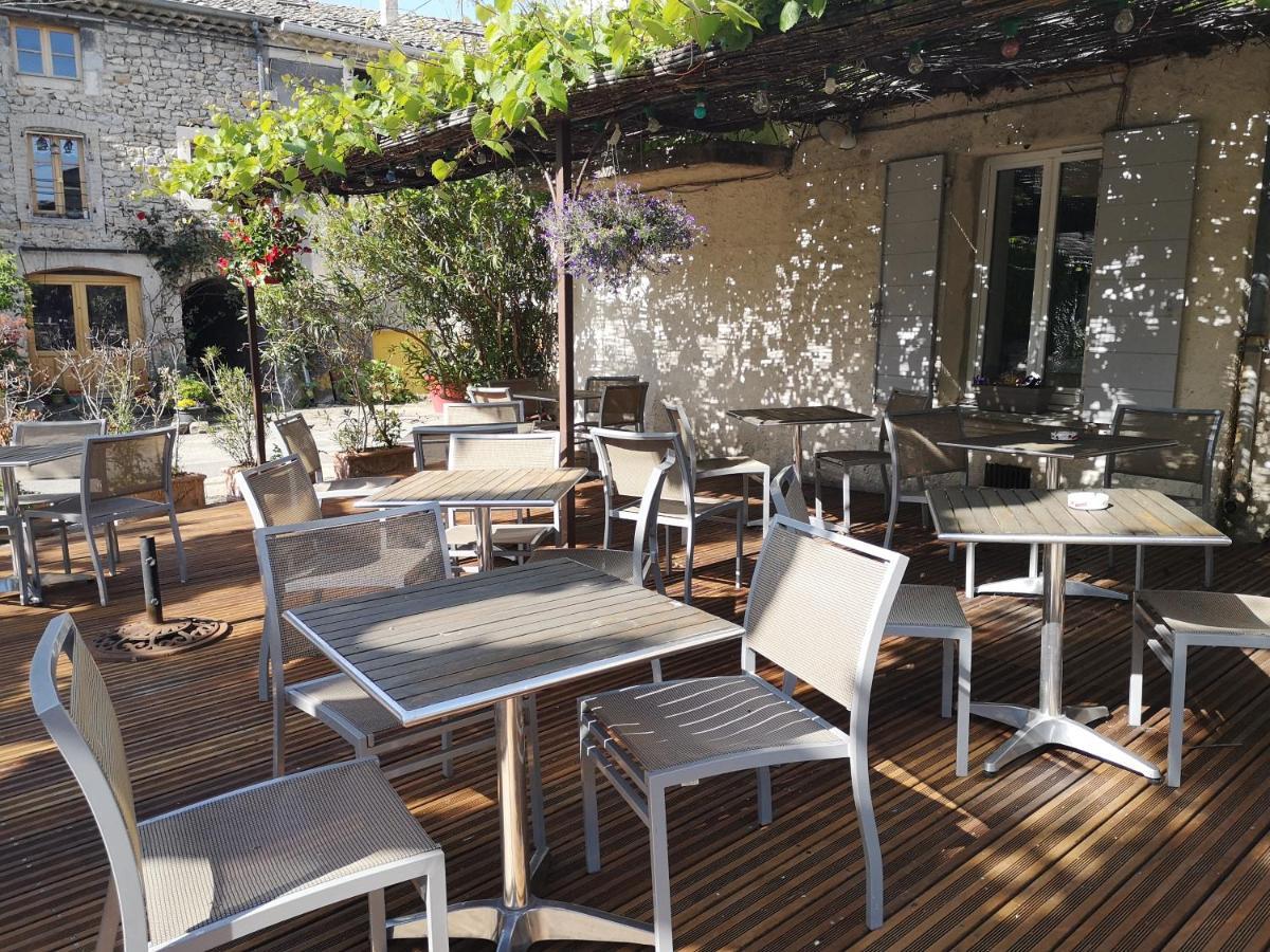 Auberge De L Helvie Chez Coco & Ricou Valvigneres Exterior photo